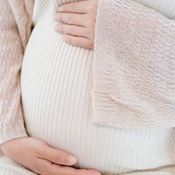 但由于存储芯片🧢（DR📿🍔aa69代孕AM）😈🔔供应紧缺⛹📇，高通⚛aa69代孕